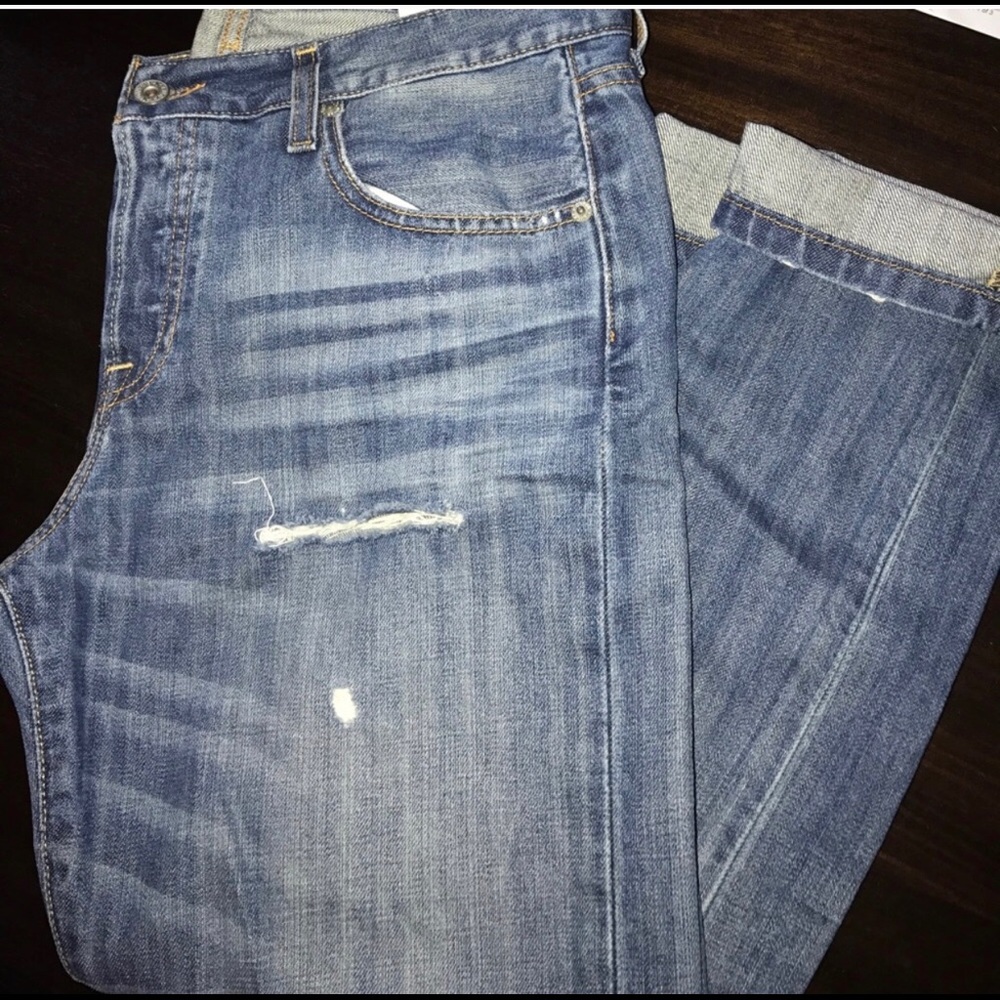 Lucky brand destructed cropped jeans